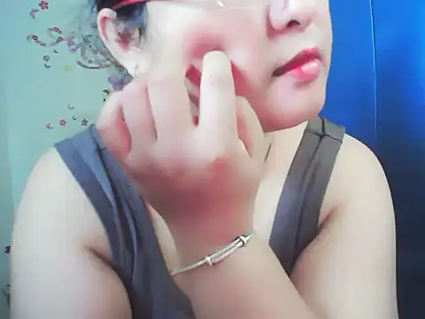 Snapshot of xiaorou-z chatting on October 11, 2025, 6:36 am xiaorou-z online show from October 11, 2025, 6:36 am