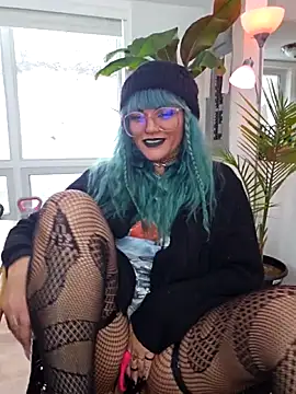 Snapshot of anyalikestosuck chatting on December 2, 2025, 8:43 pm anyalikestosuck online show from December 2, 2025, 8:43 pm