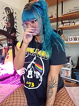 Snapshot of anyalikestosuck chatting on November 6, 2025, 9:08 pm anyalikestosuck online show from November 6, 2025, 9:08 pm