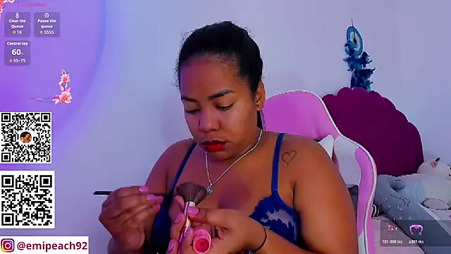 samanthaabloom online show from July 24, 2026, 12:28 am