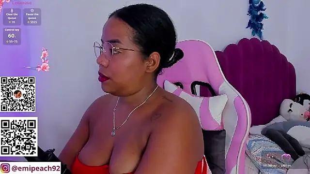 Snapshot of samanthaabloom chatting on June 12, 2026, 3:04 am samanthaabloom online show from June 12, 2026, 3:04 am