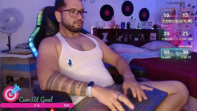 Xein WoIf online show from May 17, 2026, 3:17 am
