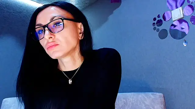 Snapshot of Siaconna chatting on March 3, 2026, 5:58 am Siaconna online show from March 3, 2026, 5:58 am