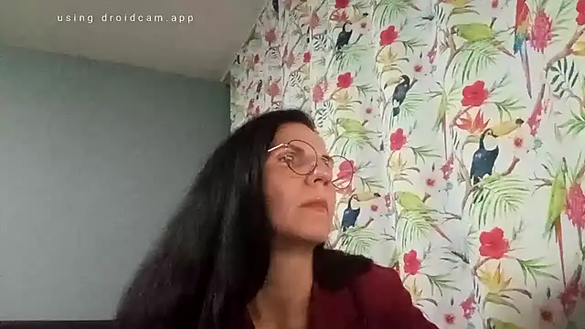 Snapshot of AlfejiRise chatting on October 14, 2025, 5:24 pm AlfejiRise online show from October 14, 2025, 5:24 pm