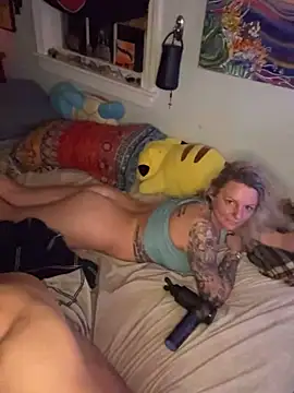 Snapshot of Terrafirma chatting on November 16, 2025, 5:56 am Terrafirma online show from November 16, 2025, 5:56 am