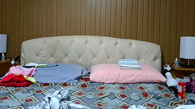 Snapshot of Kellynha_Sweet chatting on November 26, 2025, 10:43 pm Kellynha Sweet online show from November 26, 2025, 10:43 pm