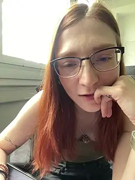 FinaFoxy online show from July 21, 2026, 12:50 pm