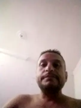 Snapshot of kevin613603 chatting on February 15, 2026, 7:42 am kevin613603 online show from February 15, 2026, 7:42 am