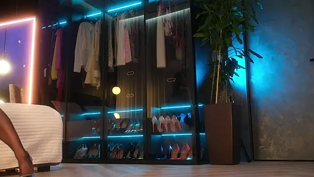 Rikka Moore online show from November 24, 2025, 11:21 am