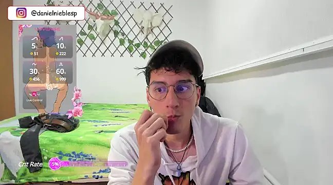 Snapshot of Jackson_Careyy chatting on January 11, 2025, 10:51 pm Jackson Careyy online show from January 11, 2025, 10:51 pm