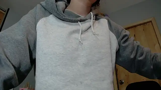 Snapshot of VickyJackson_ chatting on October 20, 2025, 9:59 pm VickyJackson online show from October 20, 2025, 9:59 pm