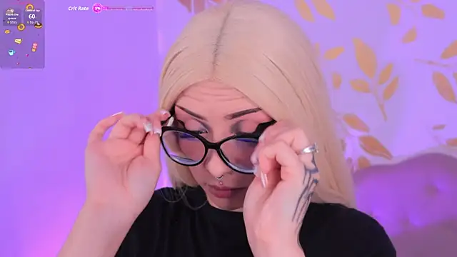 Snapshot of Misselektra__ chatting on November 4, 2025, 3:43 am Misselektra online show from November 4, 2025, 3:43 am