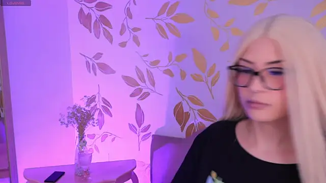 Snapshot of Misselektra__ chatting on September 10, 2025, 4:44 am Misselektra online show from September 10, 2025, 4:44 am