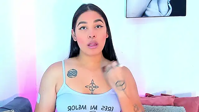 Snapshot of mabellfox chatting on October 27, 2025, 10:22 pm mabellfox online show from October 27, 2025, 10:22 pm