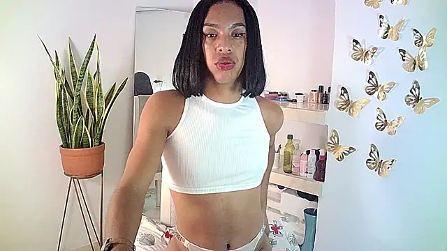 carmen14 online show from February 25, 2025, 7:27 pm
