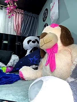 Noa Sakura  online show from November 2, 2025, 2:05 am