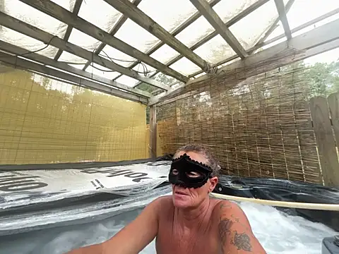 prainxxx22 online show from October 7, 2025, 6:20 pm