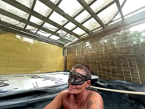 prainxxx22 online show from October 10, 2025, 6:31 pm