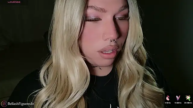 Snapshot of IsabellaFigueredo__ chatting on October 14, 2025, 9:15 pm IsabellaFigueredo online show from October 14, 2025, 9:15 pm