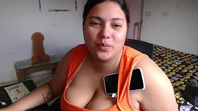 girl milk2 online show from May 1, 2026, 2:33 pm