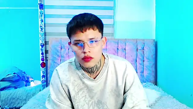  justinmoon2 online show from May 13, 2026, 5:03 am