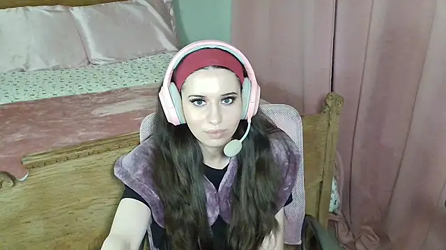 alisonfields online show from February 13, 2026, 1:05 am