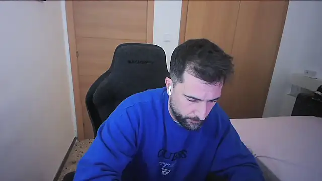 alex877x online show from January 9, 2026, 11:33 pm