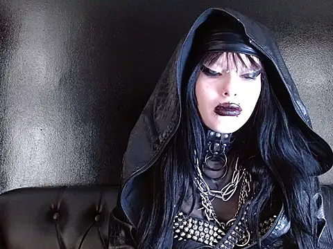 Snapshot of XXIOUX chatting on December 16, 2025, 6:23 pm XXIOUX online show from December 16, 2025, 6:23 pm