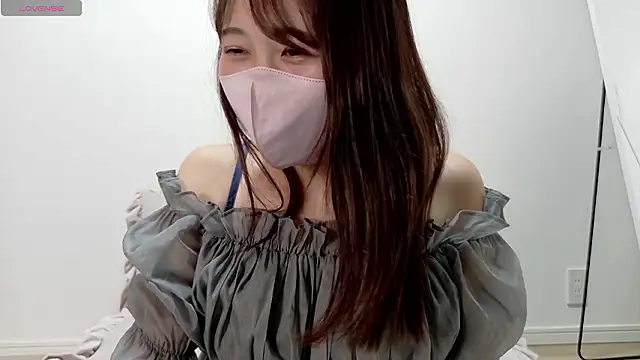 Snapshot of SUZU_ chatting on July 22, 2026, 12:40 pm SUZU online show from July 22, 2026, 12:40 pm