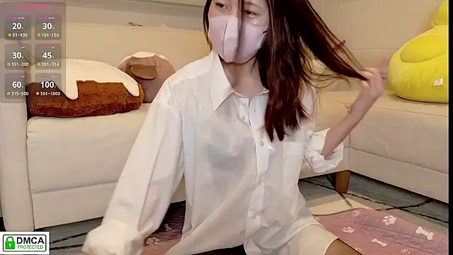 Snapshot of SUZU_ chatting on July 18, 2026, 12:58 pm SUZU online show from July 18, 2026, 12:58 pm