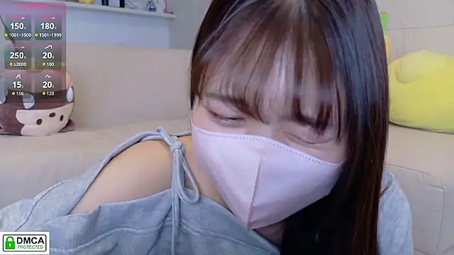 SUZU  online show from April 25, 2026, 10:07 pm