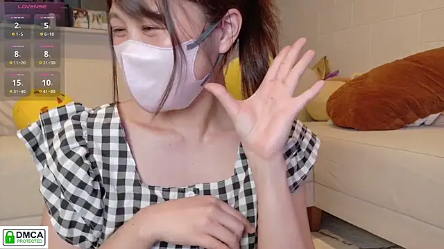 Snapshot of SUZU_ chatting on August 1, 2026, 12:14 pm SUZU online show from August 1, 2026, 12:14 pm