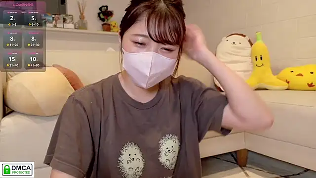 Snapshot of SUZU_ chatting on July 1, 2026, 12:49 pm SUZU online show from July 1, 2026, 12:49 pm