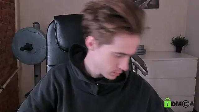 Snapshot of _tokyo_ghoul chatting on November 2, 2025, 10:20 am tokyo ghoul online show from November 2, 2025, 10:20 am