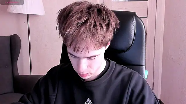 Snapshot of _tokyo_ghoul chatting on January 18, 2025, 5:20 am tokyo ghoul online show from January 18, 2025, 5:20 am