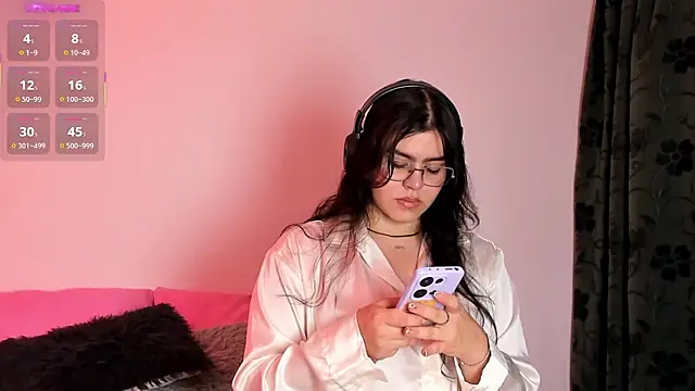 Snapshot of veronica185 chatting on July 8, 2026, 3:08 am veronica185 online show from July 8, 2026, 3:08 am