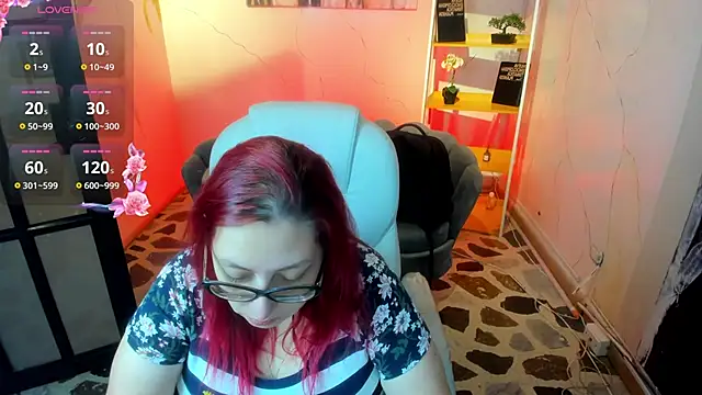 NiickyJones online show from October 14, 2025, 5:13 pm