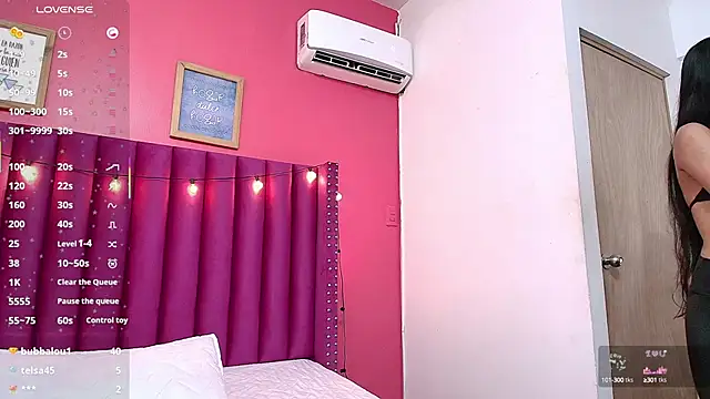 Snapshot of littlee_emilyy_ chatting on February 12, 2025, 3:07 am littlee emilyy online show from February 12, 2025, 3:07 am