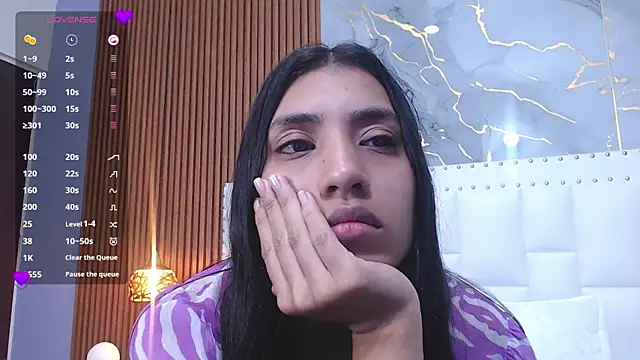 Snapshot of littlee_emilyy_ chatting on January 15, 2025, 9:13 am littlee emilyy online show from January 15, 2025, 9:13 am