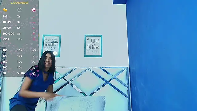 Snapshot of littlee_emilyy_ chatting on February 14, 2025, 3:00 am littlee emilyy online show from February 14, 2025, 3:00 am