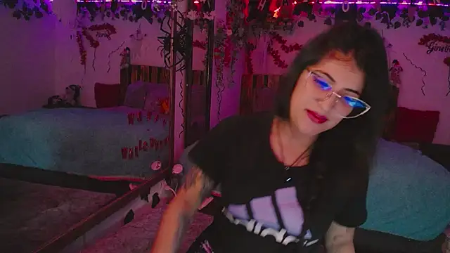 Snapshot of azahar__ziiz chatting on October 21, 2025, 1:27 am azahar ziiz online show from October 21, 2025, 1:27 am