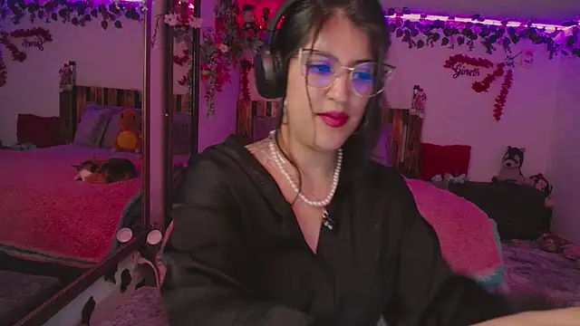 Snapshot of azahar__ziiz chatting on November 6, 2025, 10:36 pm azahar ziiz online show from November 6, 2025, 10:36 pm