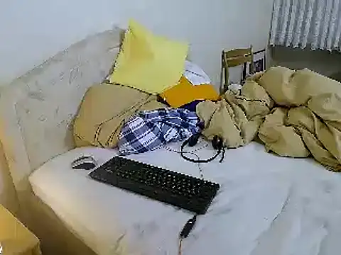 Snapshot of HornyRalfi55 chatting on March 12, 2025, 8:41 pm HornyRalfi55 online show from March 12, 2025, 8:41 pm