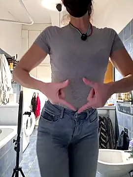 Snapshot of Silvia_Zeno chatting on May 23, 2026, 6:56 am Silvia Zeno online show from May 23, 2026, 6:56 am