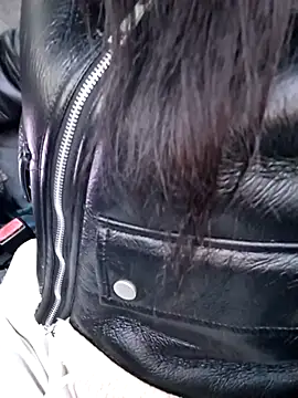 Snapshot of Silvia_Zeno chatting on February 10, 2026, 7:57 pm Silvia Zeno online show from February 10, 2026, 7:57 pm