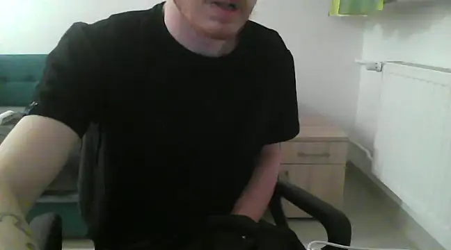 cute69lolipop online show from January 18, 2025, 4:37 am