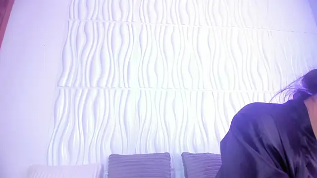 Snapshot of Abby__colins chatting on October 29, 2025, 5:34 pm Abby colins online show from October 29, 2025, 5:34 pm