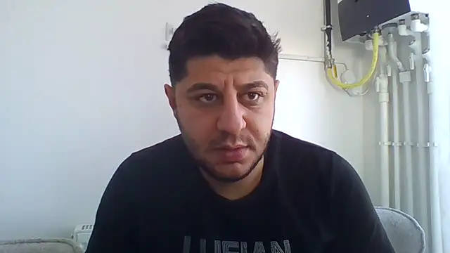 Snapshot of erkekkkadam chatting on January 1, 2025, 7:09 am erkekkkadam online show from January 1, 2025, 7:09 am