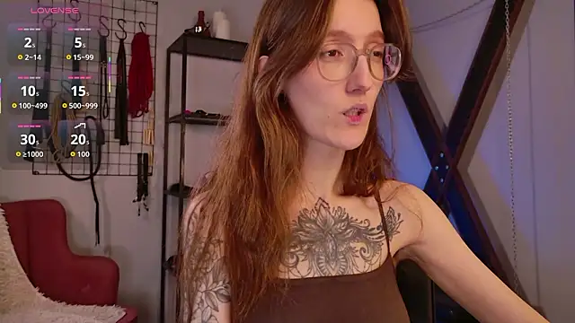 Lola Missy online show from February 4, 2026, 5:46 am