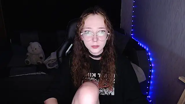 Snapshot of AmeliaKamishiro chatting on October 9, 2025, 7:42 am AmeliaKamishiro online show from October 9, 2025, 7:42 am